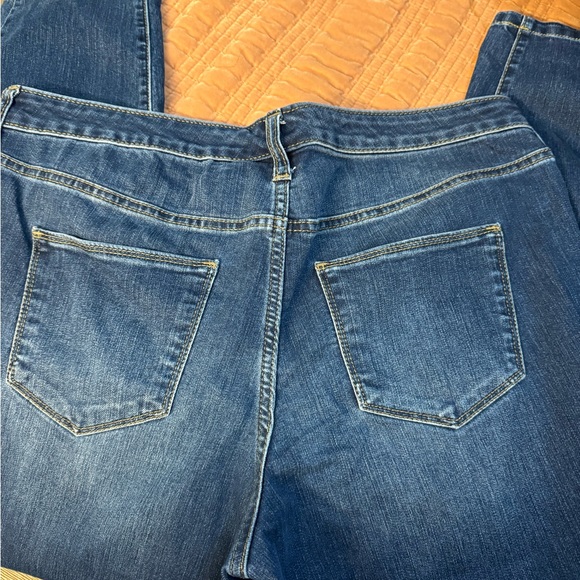 Universal Thread Jeans - Picture 4 of 5
